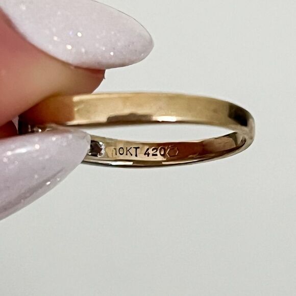 10k gold diamond ring - Picture 5 of 6